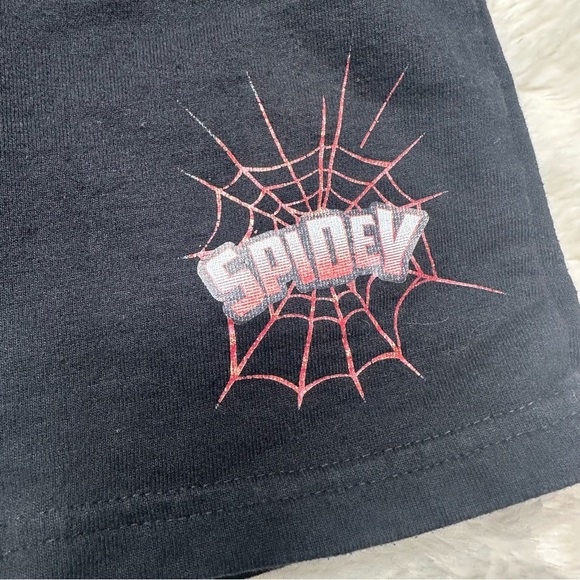 Marvel Spider-Man Shorts Black & Red Size 5 - Picture 2 of 16